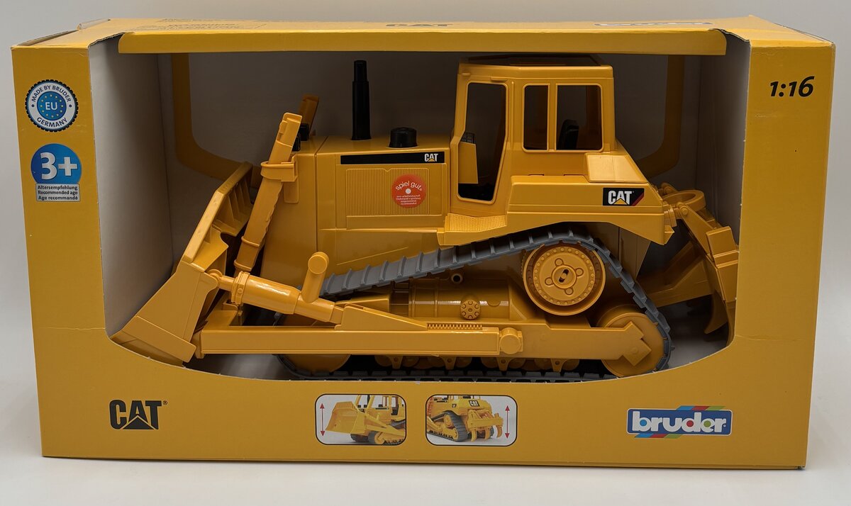 Bruder 02424 1:16 Caterpillar Bulldozer