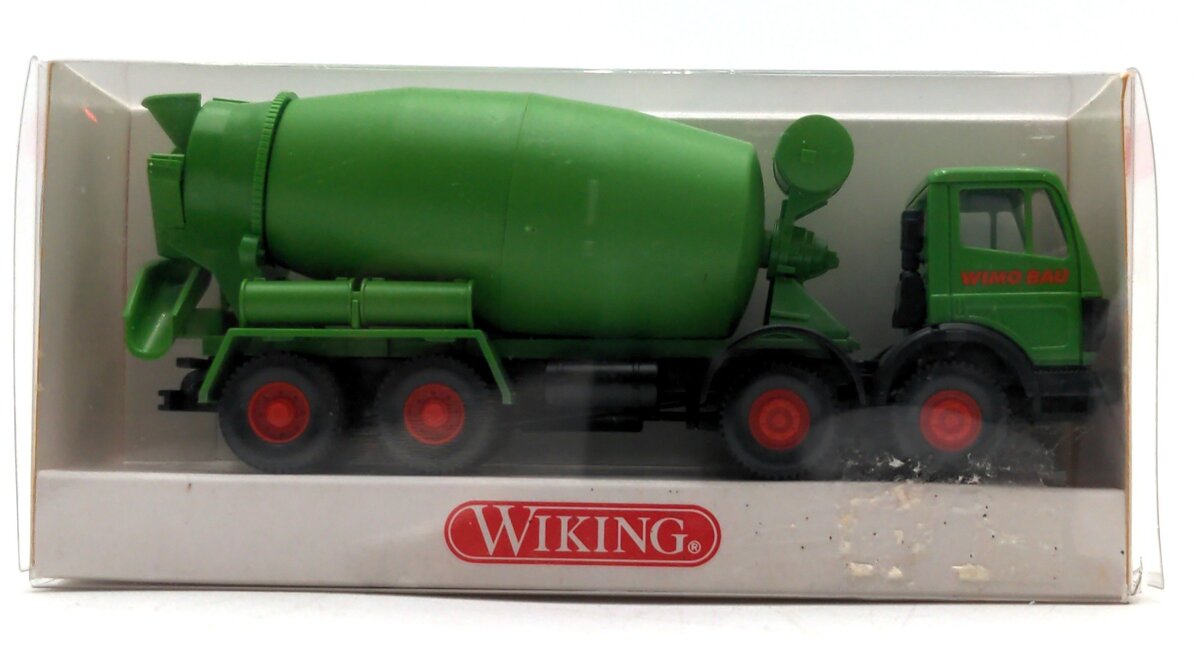 Wiking 681 1:87 HO 4-Axle Cement Truck (Colors May Vary)