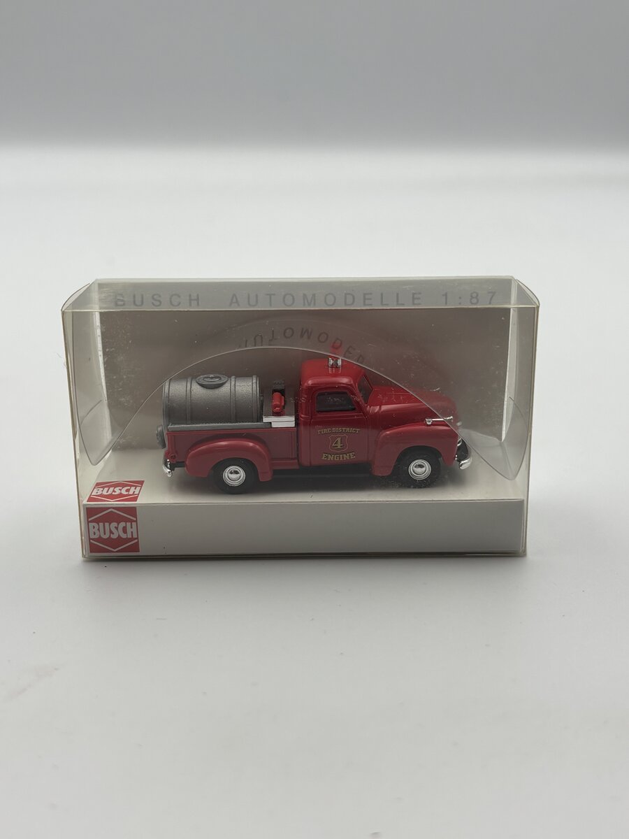Busch 48211 1:87 Chevrolet Pickup Fire Tanker