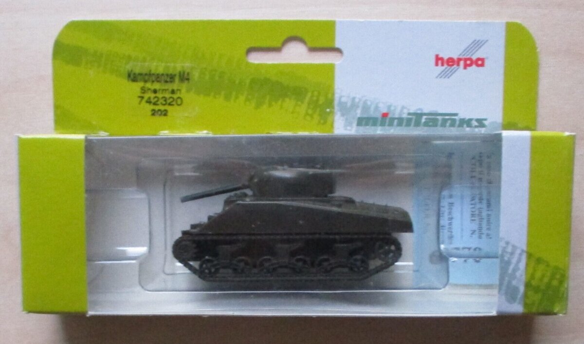 Herpa 742320 1:87 Scale Green Sherman Tank 202 US Army