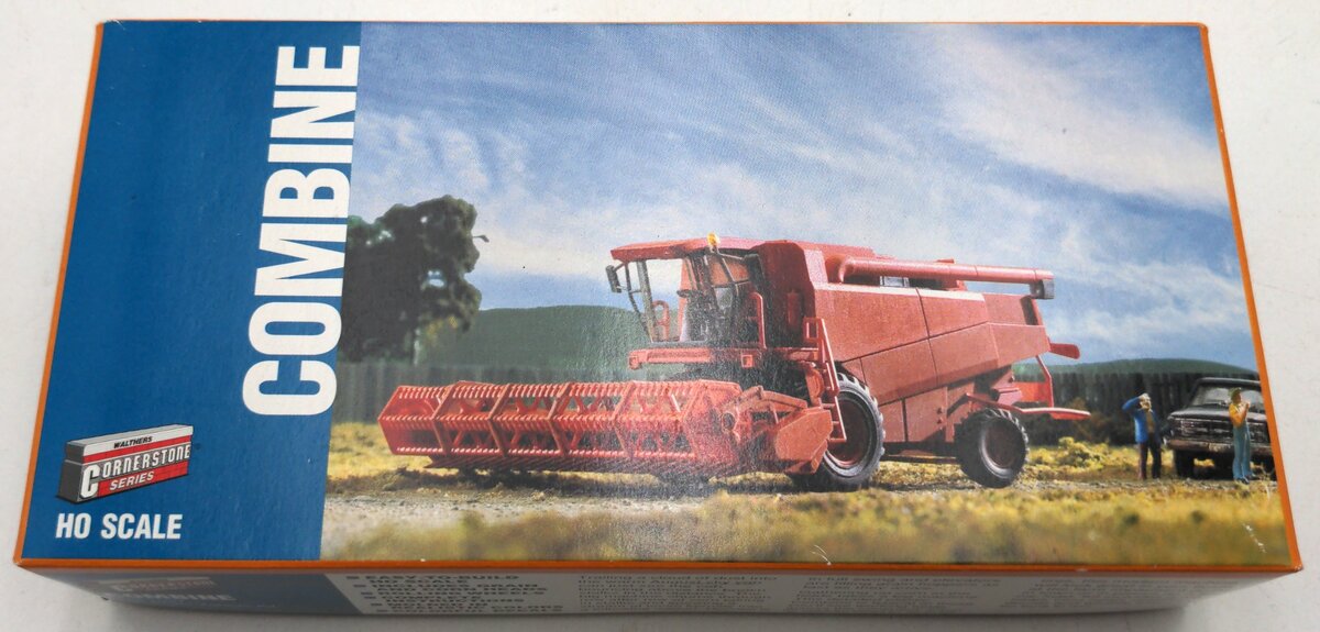 Walthers 933-1047 HO Farm Combine Building Kit