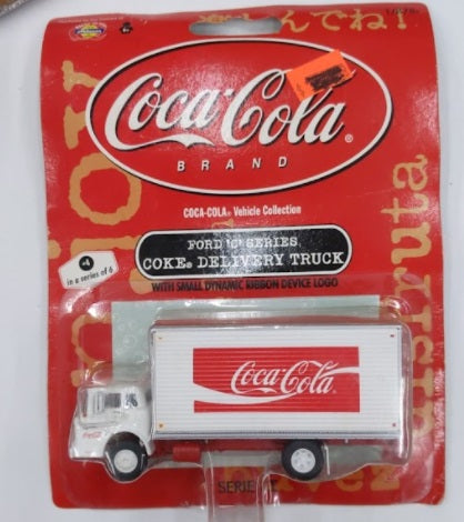 Athearn 8203 HO Ford'C'Series Coke Delivery Truck W/Small Dynamic Ribbon Logo