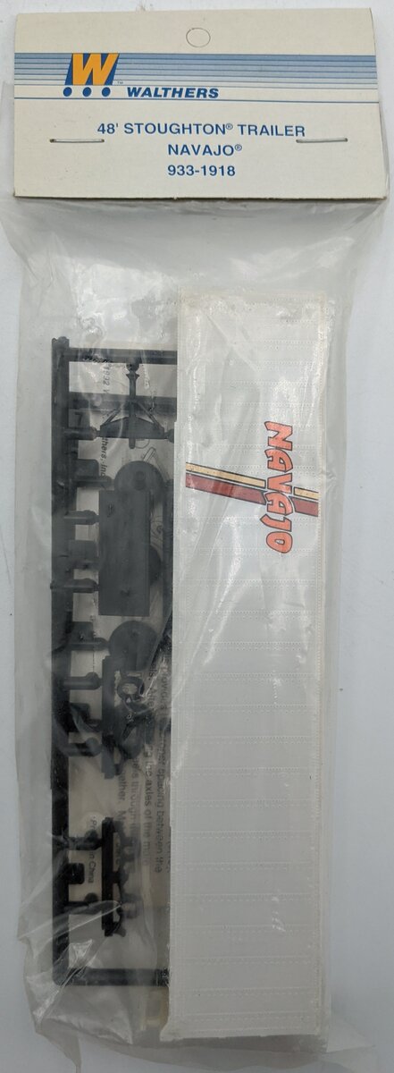 Walthers 933-1918 HO Scale Navajo 48’ Stoughton Trailer Kit