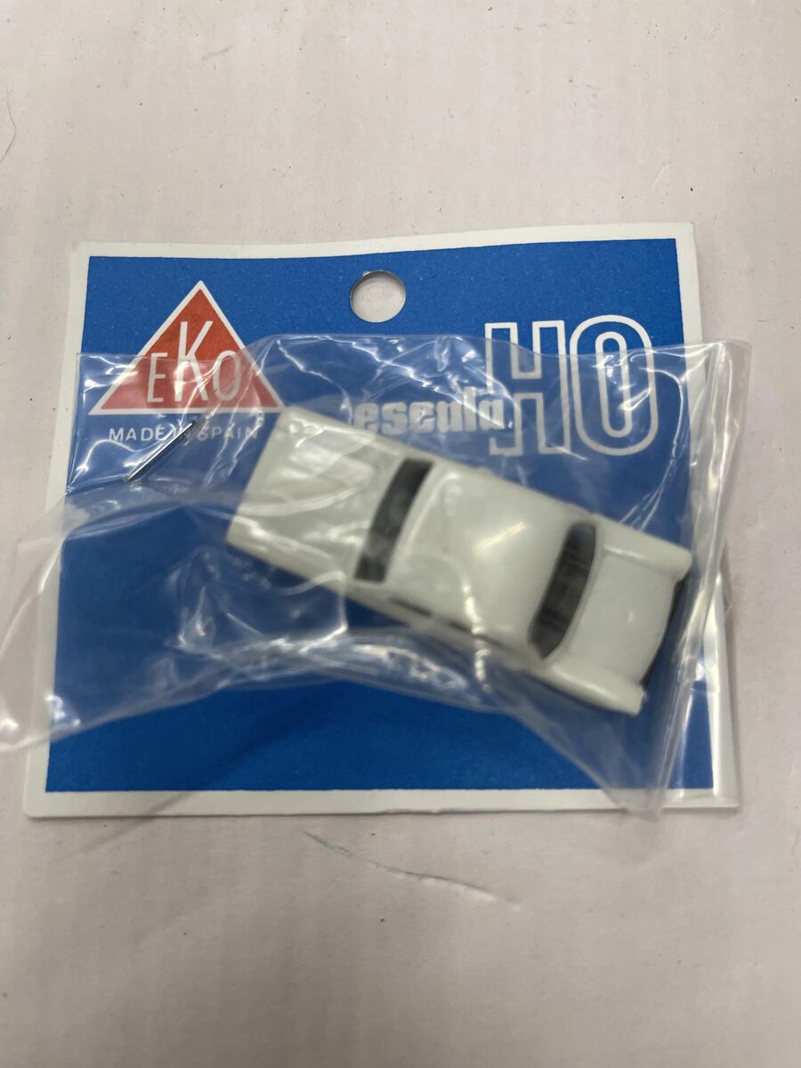 EKO 2079 1:87 White Coupe 1960 Falcon