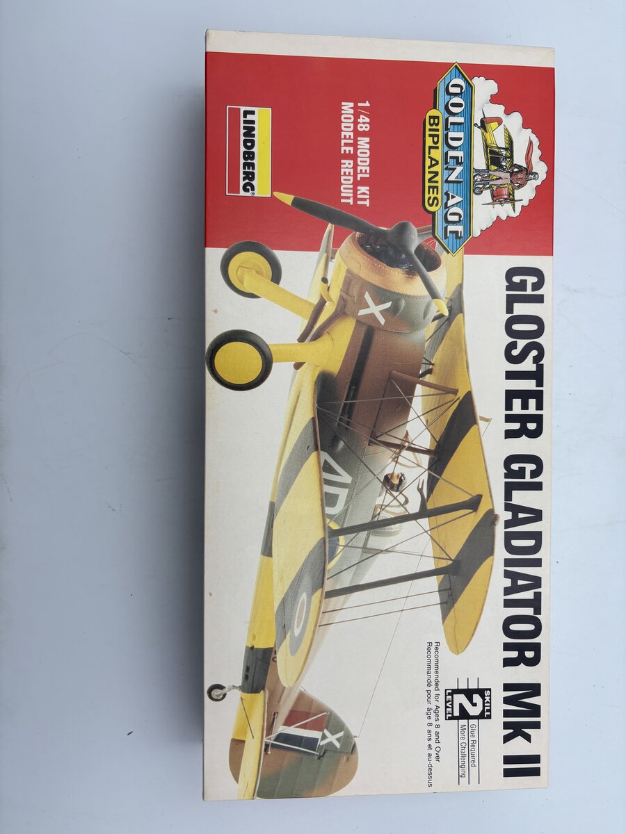 Lindberg 72561 1:48 Gloster Gladiator Mk II BiPlane Military Aircraft Plane Kit