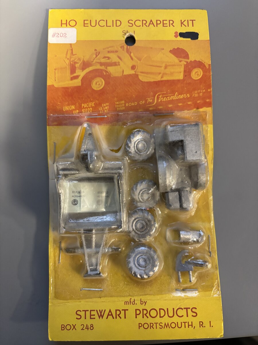 Stewart 202 HO Construction Euclid Scraper Kit