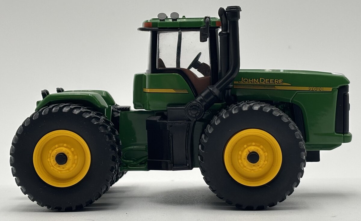 Athearn 7760 1:50 John Deere 9620 Tractor