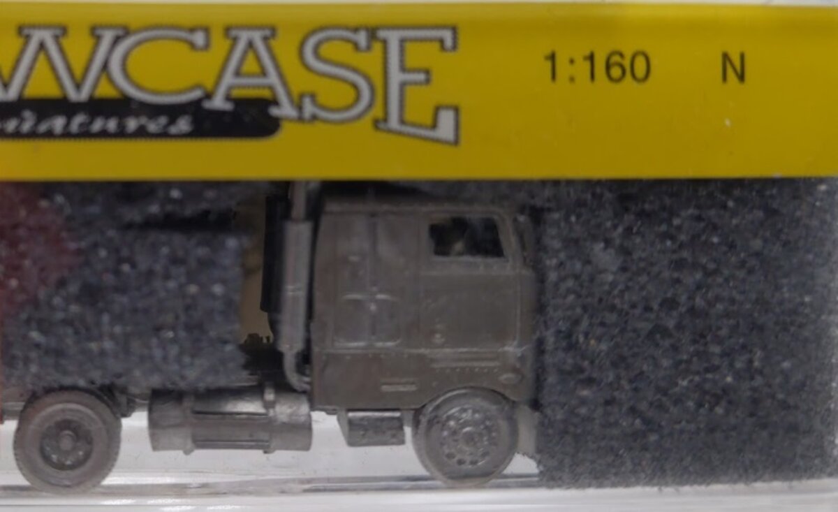 Showcase Miniatures 22 1:160 N Peterbilt 362 COE Truck Unpainted Metal Kit