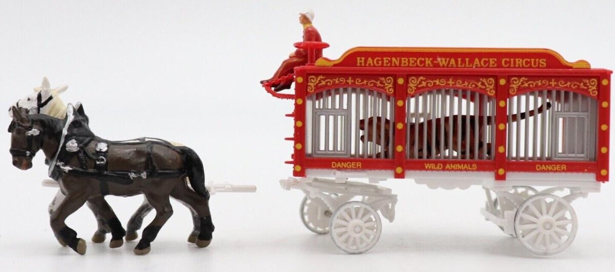 Preiser 22153 HO Hagenbeck-Wallace Circus Horse Wagon Car W/Tiger Color May Vary
