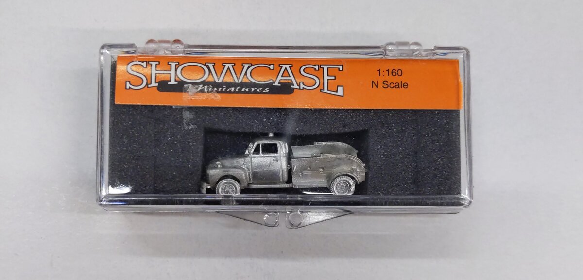 Showcase Miniatures 31 1:160 Scale GM Wallys Tow Truck 1953 Unpainted Metal Kit