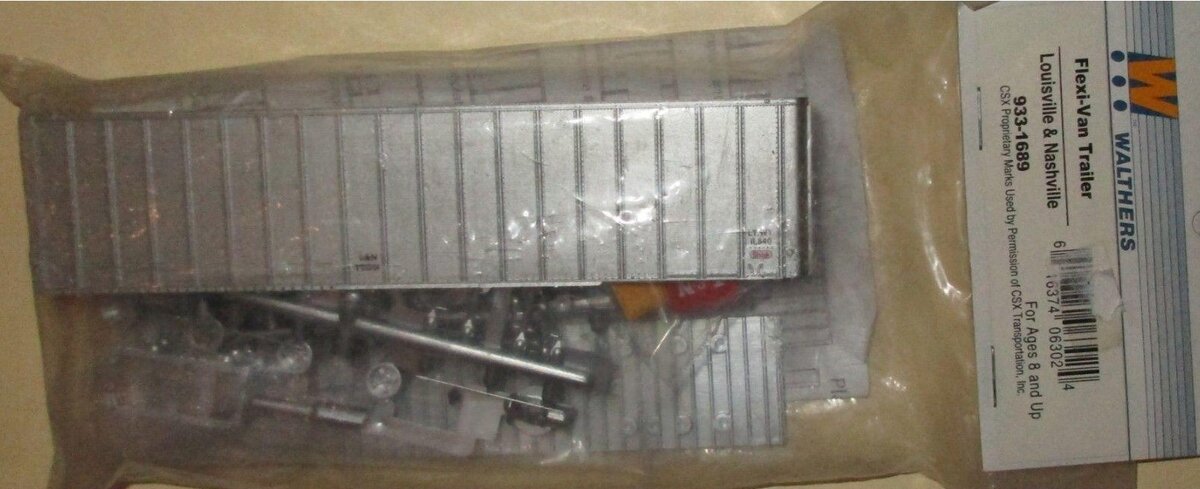 Walthers 933-1689 HO Louisville & Nashville Flexi-Van 40' Trailer Kit