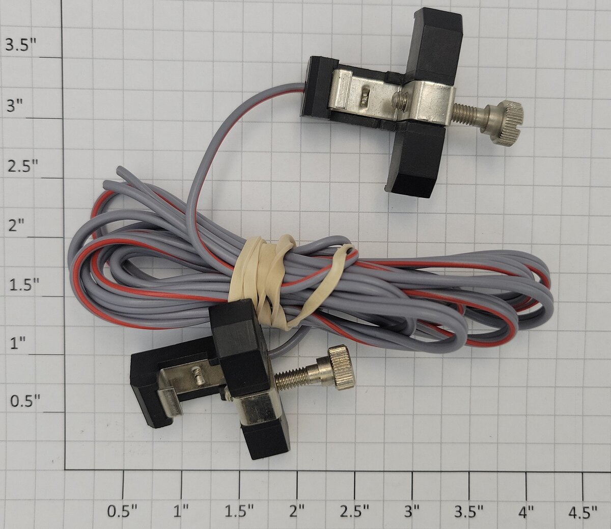 LGB 5016 G Scale Red and Gray Track Power Cable & Connector Clips