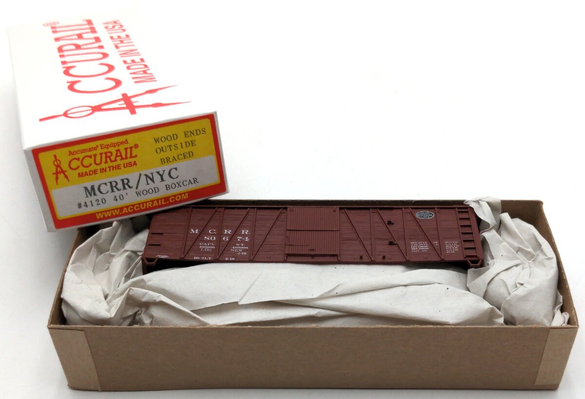 Accurail 4120 HO Michigan Central/NYC 40' Single Sheath Wood Boxcar Kit #80674
