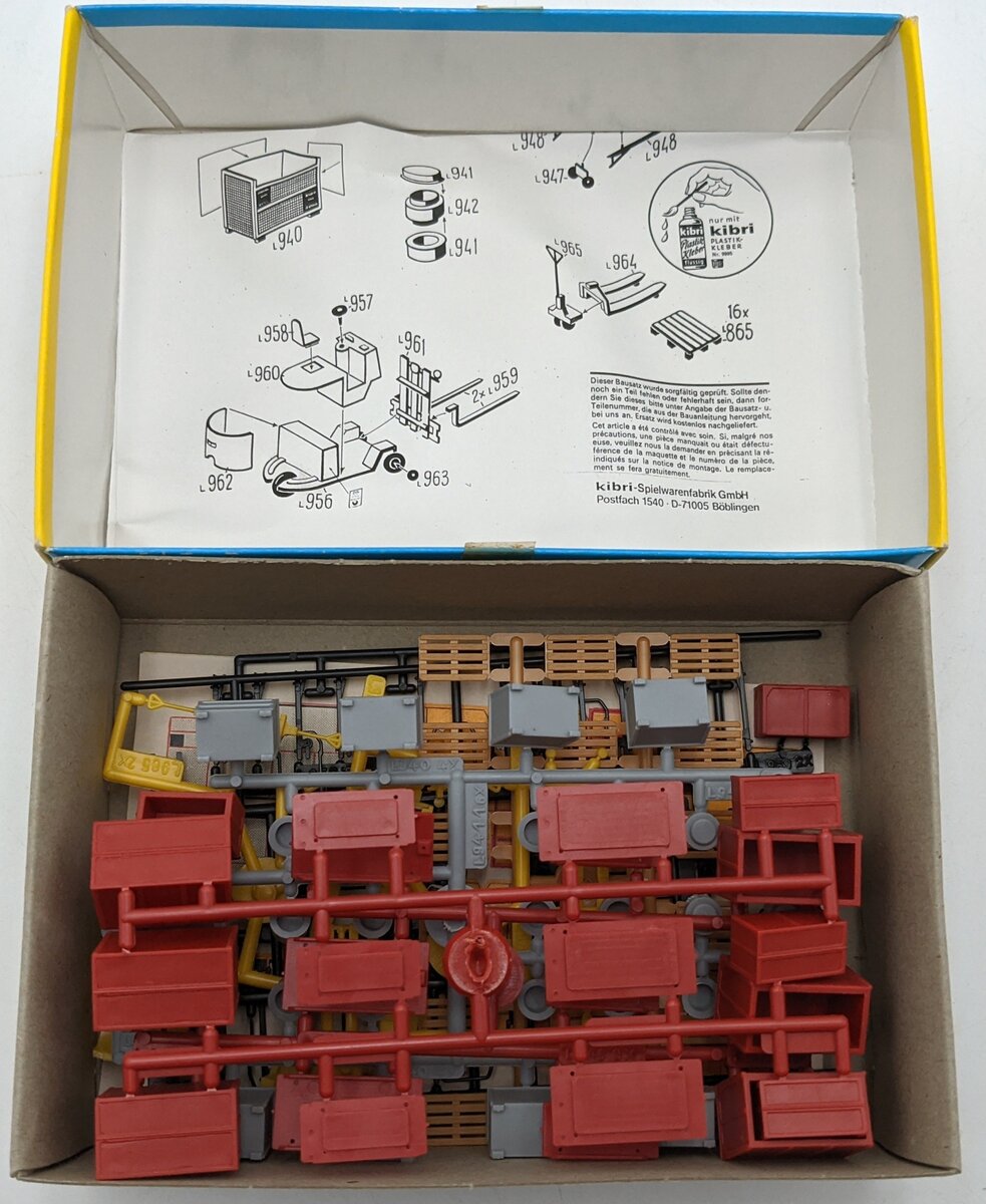 Kibri 9458 HO Scale Freight Load Set w/Forklift Plastic Kit