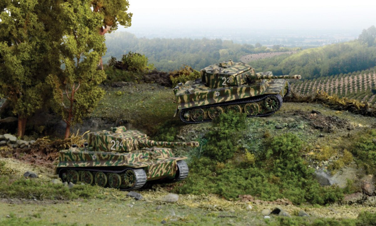Italeri 7505 1:72 Pz. Kpfw. VI TIGER I Ausf. E Tank Plastic Model Kit