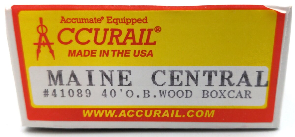 Accurail 41089 HO Main Central 40' Outside Braced Wood Box Car Kit