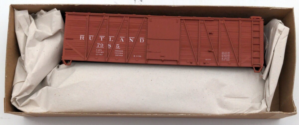 Accurail 41059 HO Rutland Outside-Braced Wood Boxcar Kit
