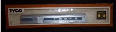 Tyco 520N:500 HO Streamline Amtrak Combine Car (Dual Lighted)