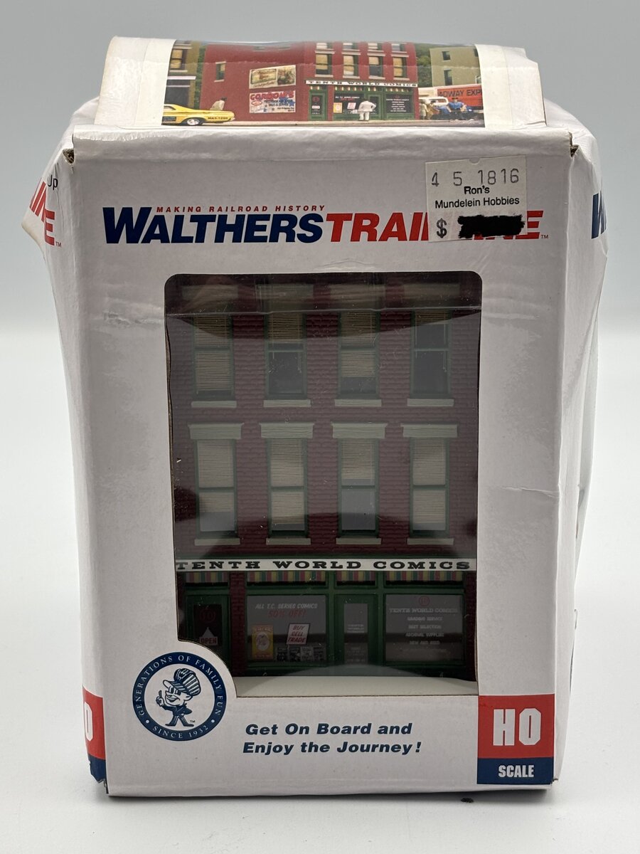 Walthers 931-807 HO Assembled 10th World Comics Building