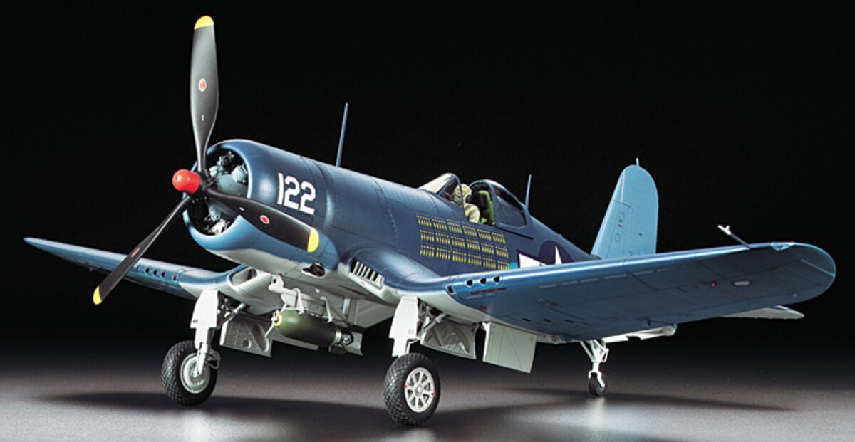 Tamiya 60325 1:32 Vought F4U-1A Corsair Military Aircraft Plane Model Kit