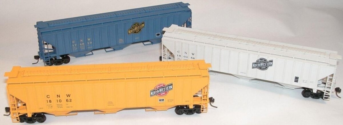 Accurail 8064 HO Scale Chicago & North Western P-S 4750 Grain Hopper