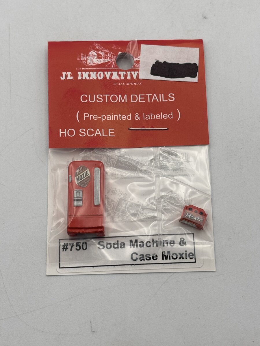 JL Innovative Design 750 HO Moxie Custom Upright Soda Machine & 6-Pack