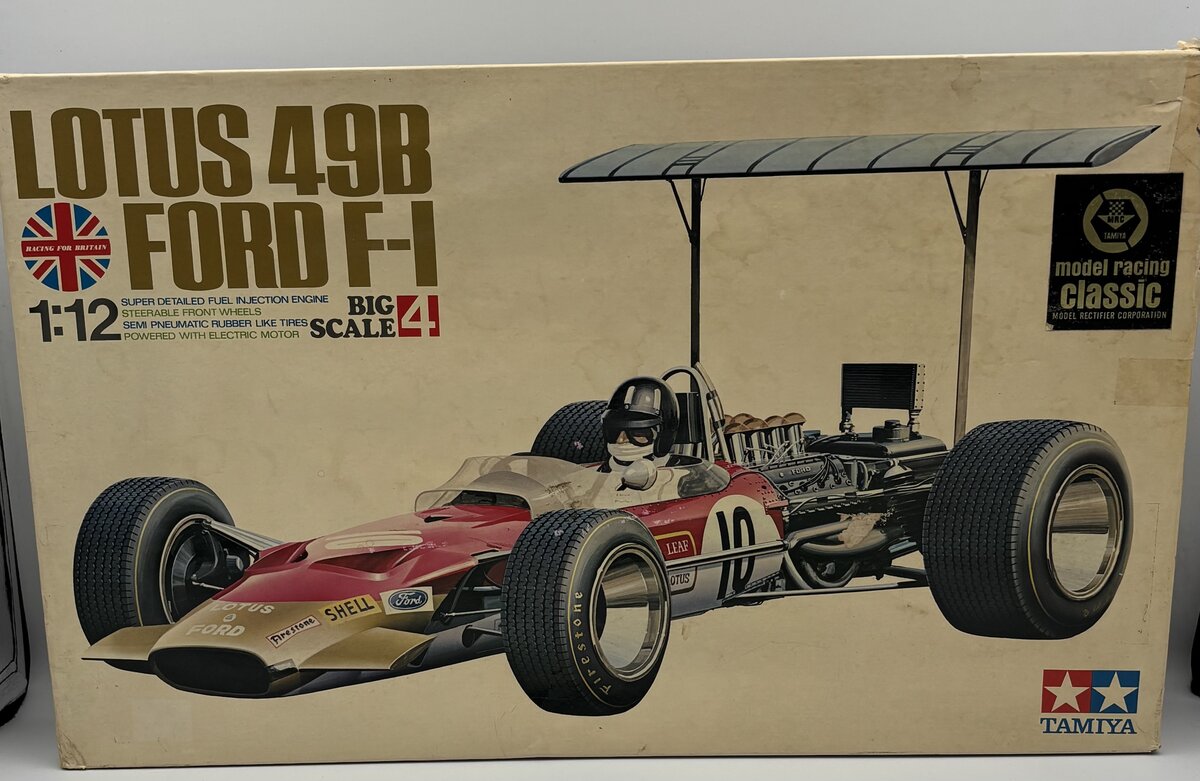 Tamiya 12053 1:12 Team Lotus Type 49B 1968 with Photo Etched Parts