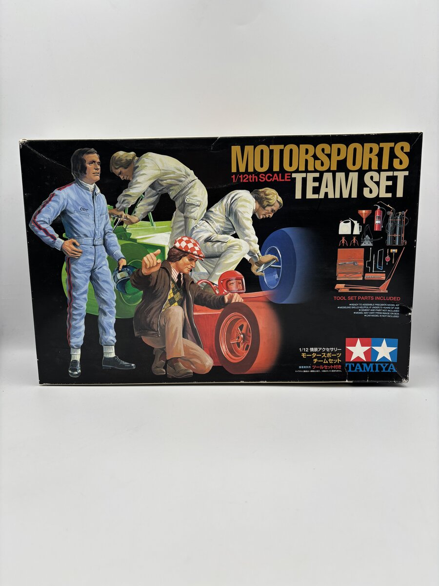 Tamiya 12506 1:12 Motorsports Team Figures (Set of 4)