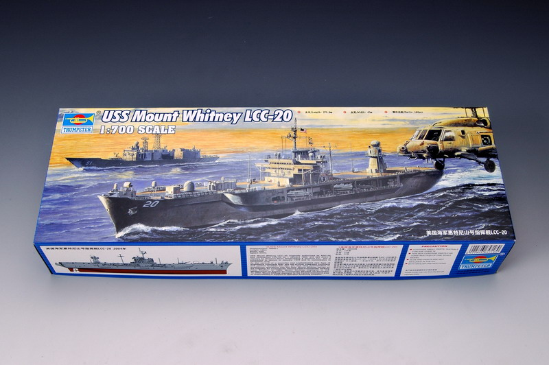 Trumpeter 05718 1:700 2004 USS Mount Whitney LCC-20 Plastic Model Kit