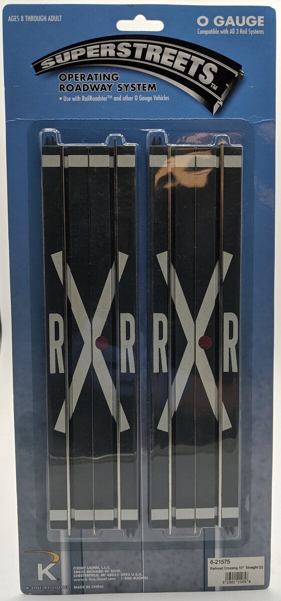 Lionel 6-21575 O Gauge SuperStreets Railroad Crossing 10