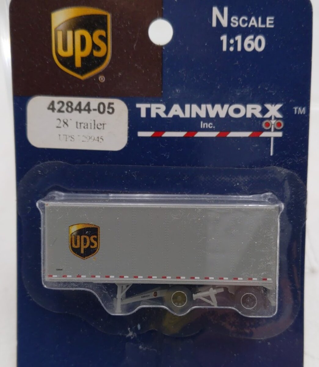 Trainworx Inc 42844-05 N UPS 28' Pup Van Trailer w/Converter Dolly # 729945