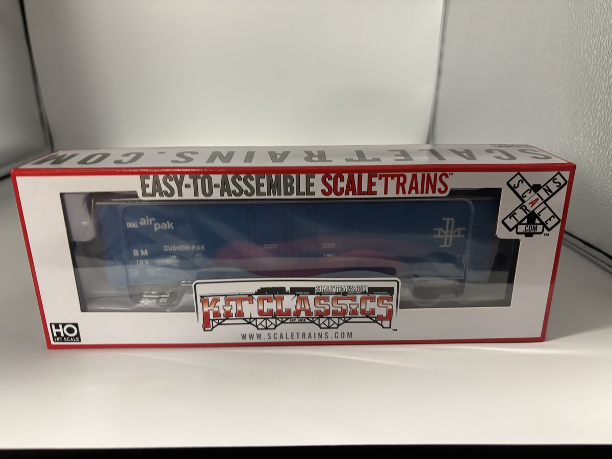 Scale Trains SXT1000 HO Boston & Maine Evans 5100 RBL 8' Double-Plug Boxcar #105