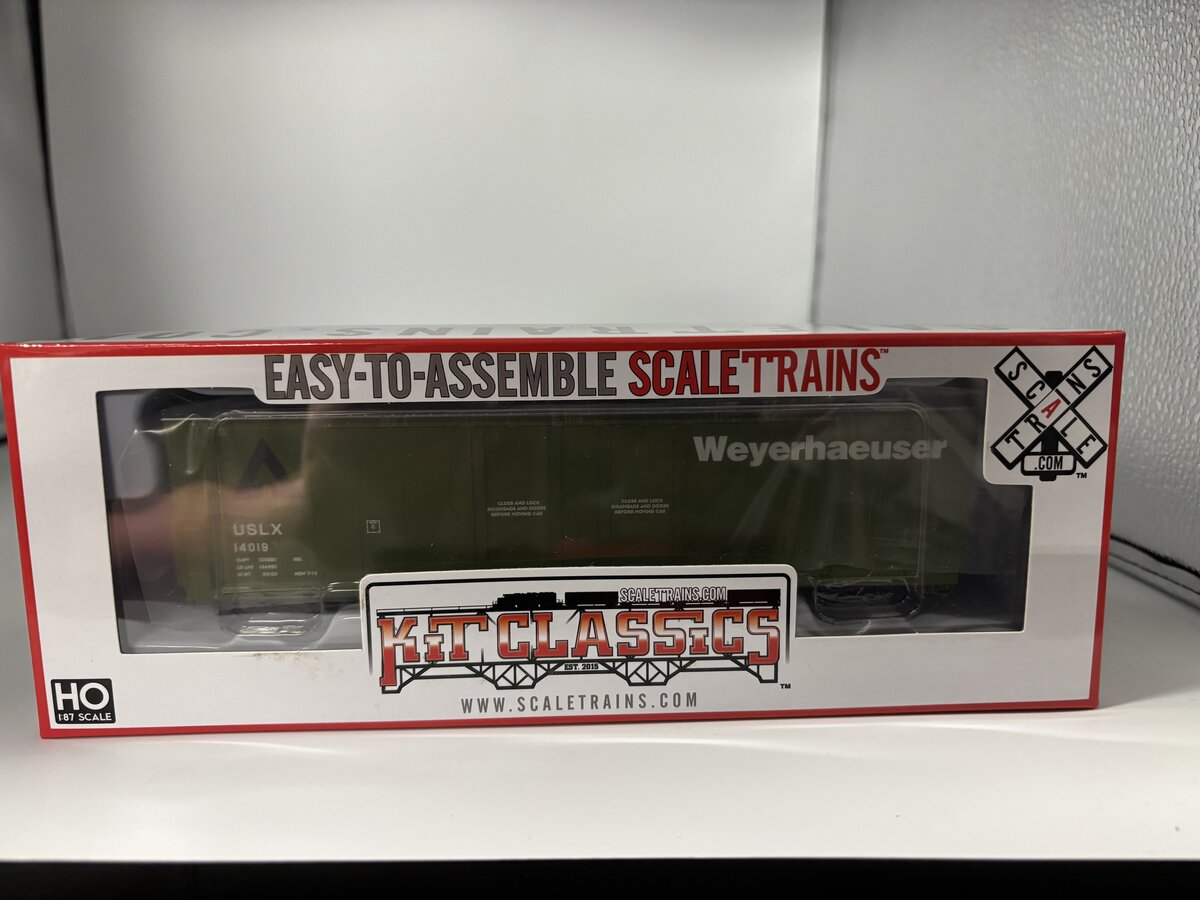 Scale Trains 1058 HO Weyerhaeuser Evans (USRE) 5100 RBL 8' Double-Plug-Door Box