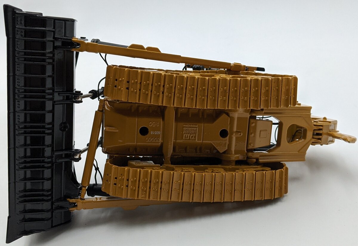 DieCast Masters 85212 1:50 Caterpillar D11T High Line Series Track-Type Tractor