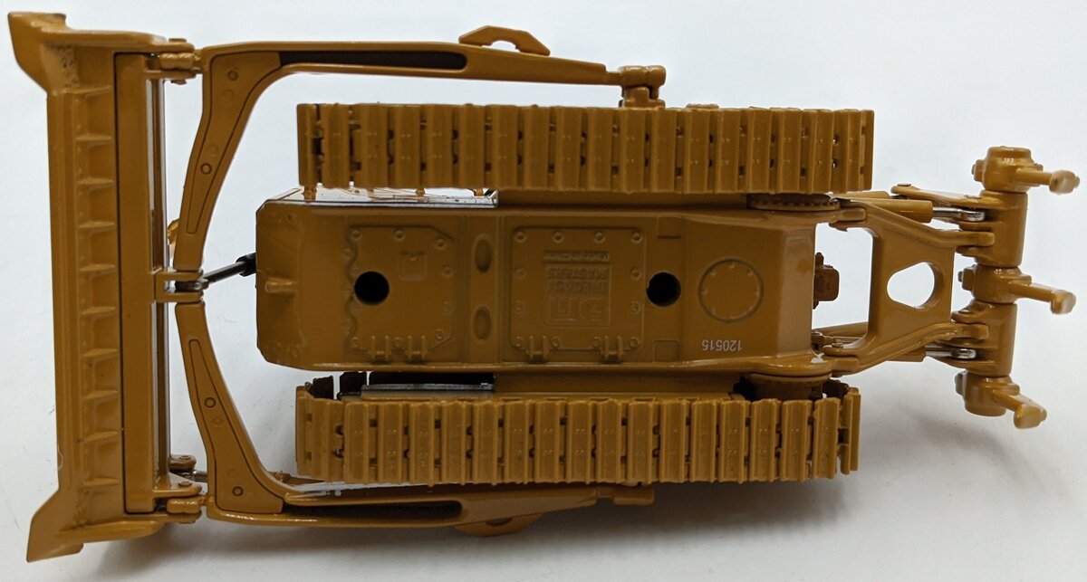 DieCast Masters 85224 1:50 Caterpillar D7E High Line Tractor Dozer Vehicle