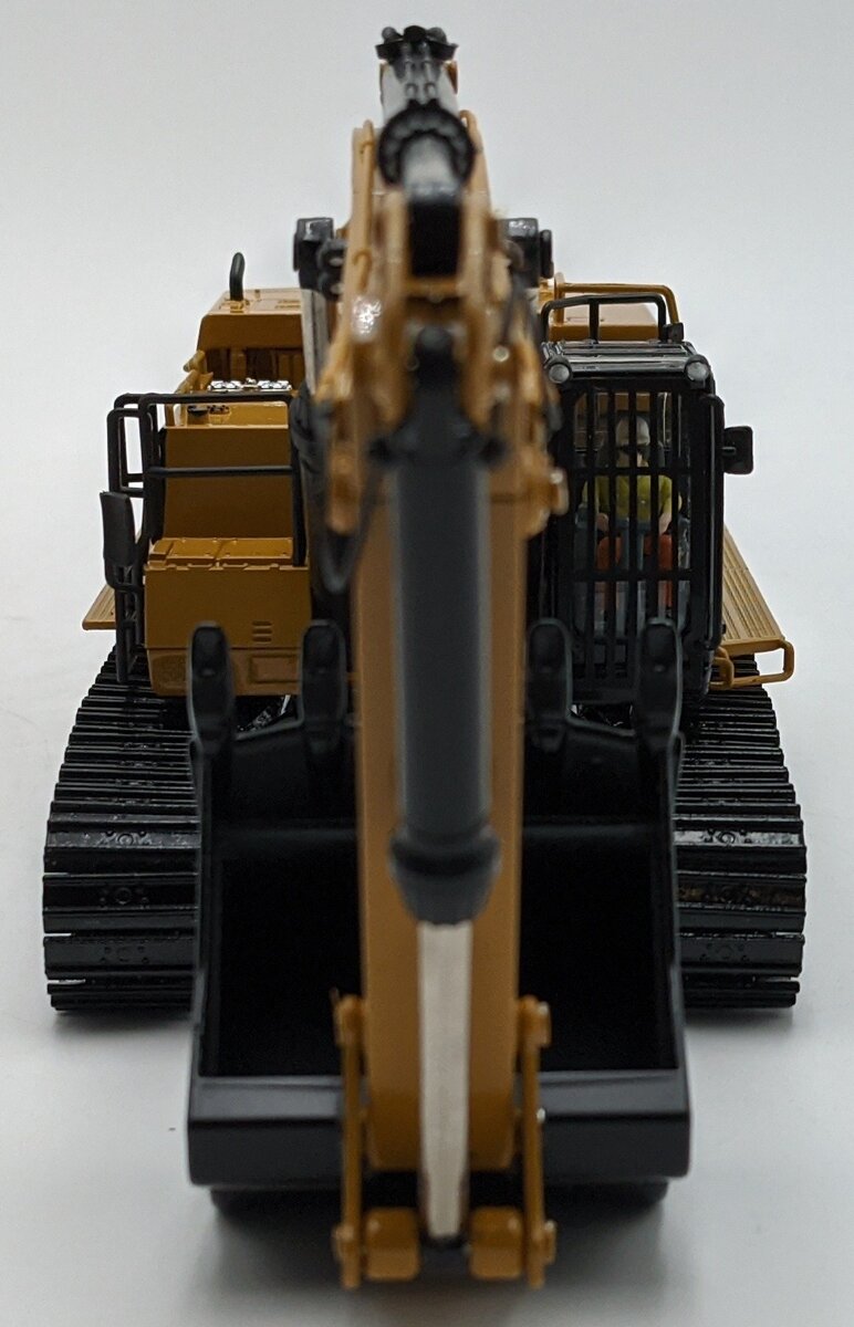 DieCast Masters 85284 1:50 Caterpillar 390F LME Hydraulic Tracked Excavator