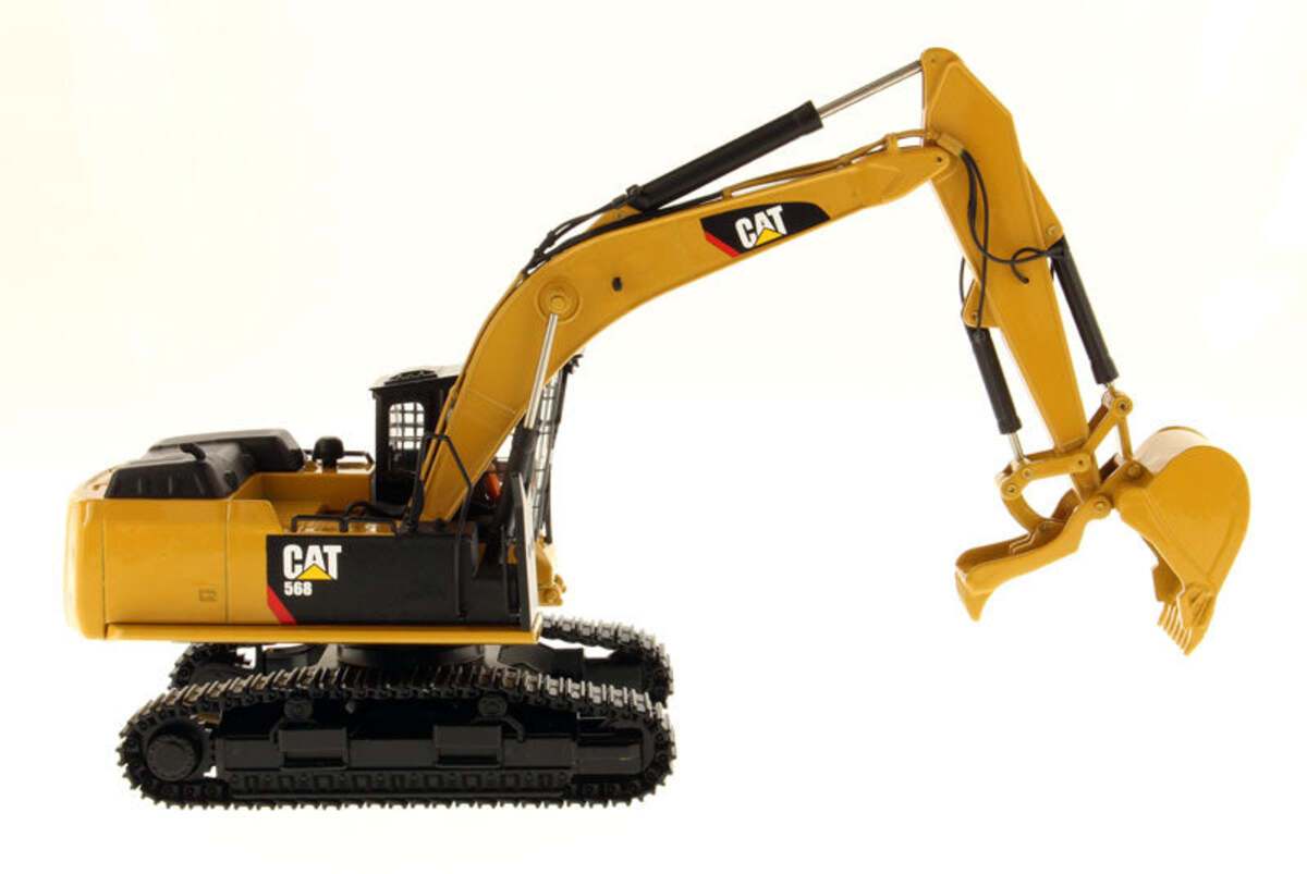 DieCast Masters 85923 1:50 Caterpillar 568 Road Builder Configuration Model