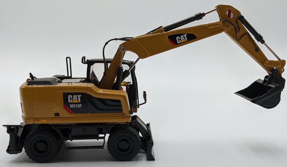 DieCast Masters 85508 1:50 Caterpillar M318F Wheeled Excavator