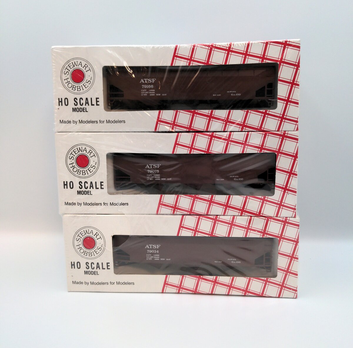Stewart Hobbies 10305 HO ATSF Offset 70 Ton 9 Panel Triple Hopper (Set of 6)