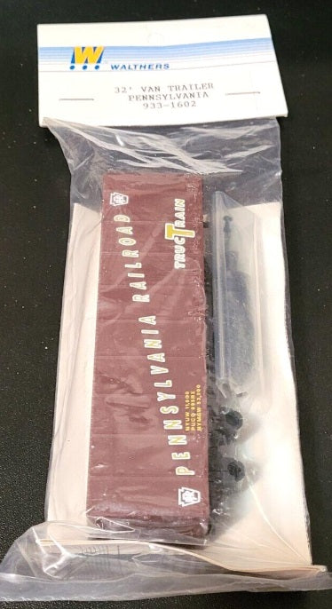 Walthers 933-1602 HO Scale Pennsylvania PRR 32' Van Trailer