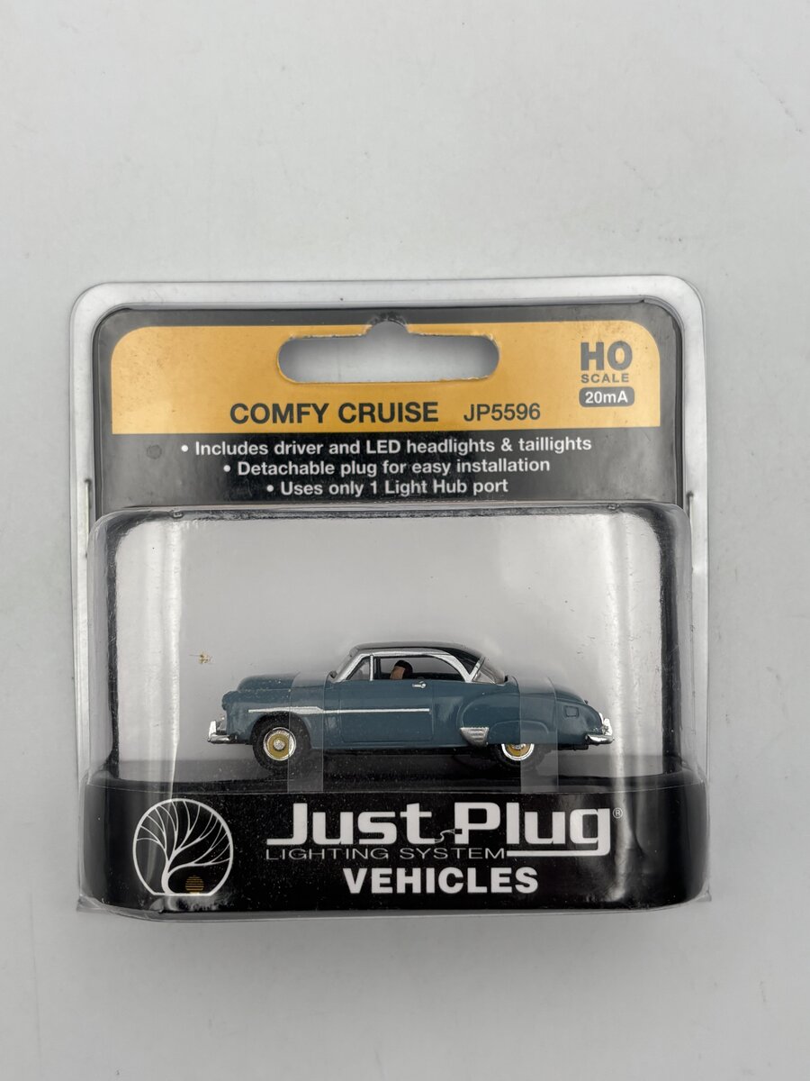 Woodland Scenics JP5596 HO Just Plug Comfy Cruise Lighted Vehicle