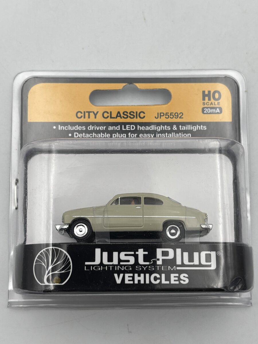 Woodland Scenics JP5592 HO Just Plug City Classic Lighted Vehicle