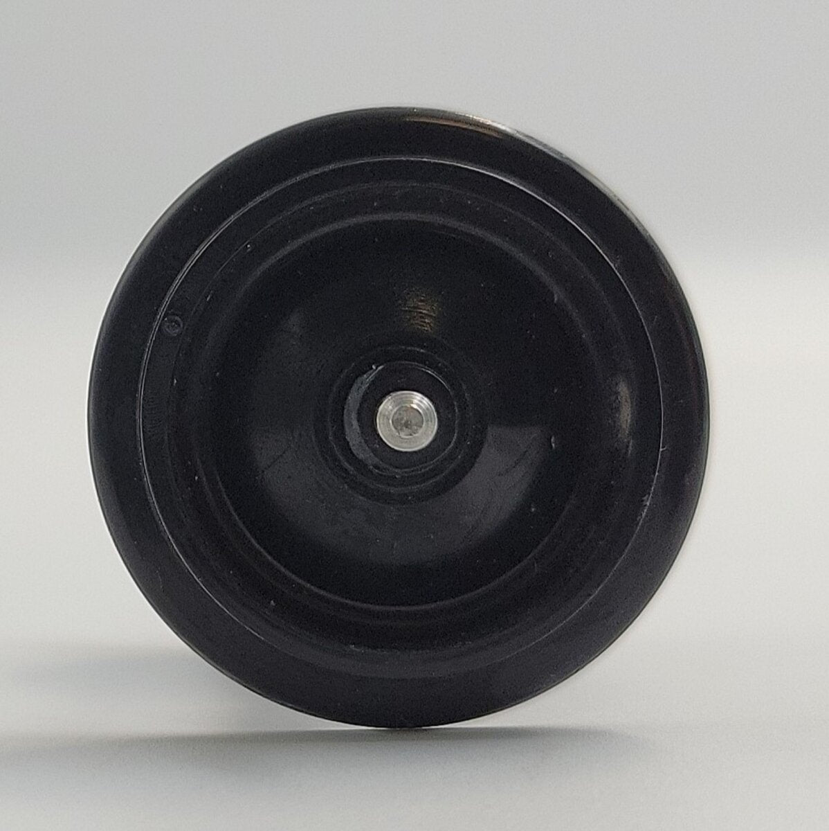 LGB 4000/1-1 Black Plastic Disc Plain Wheel Set