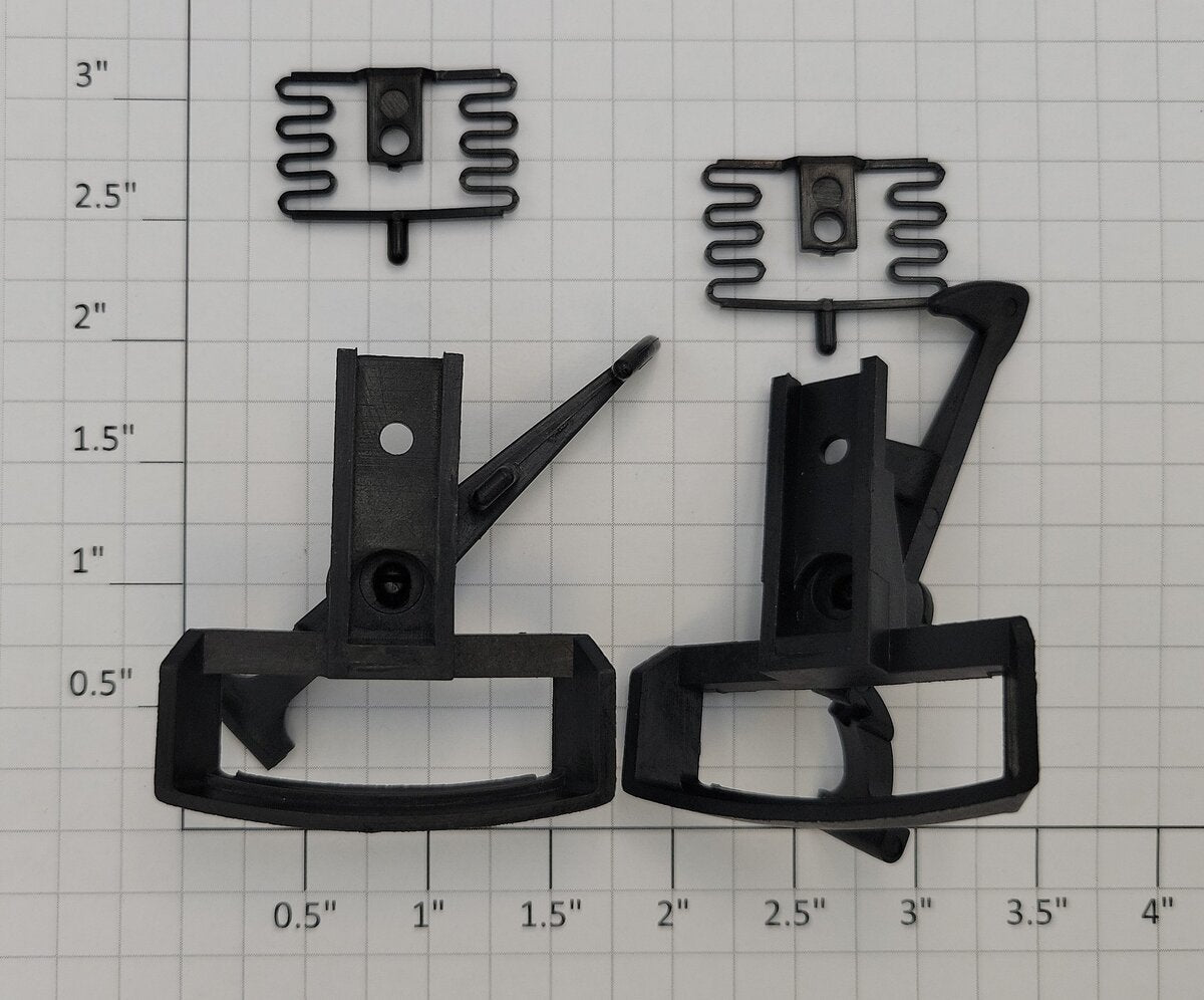 USA Trains R2050 G Gauge Plastic Hook and Loop Coupler (Bag of 2)