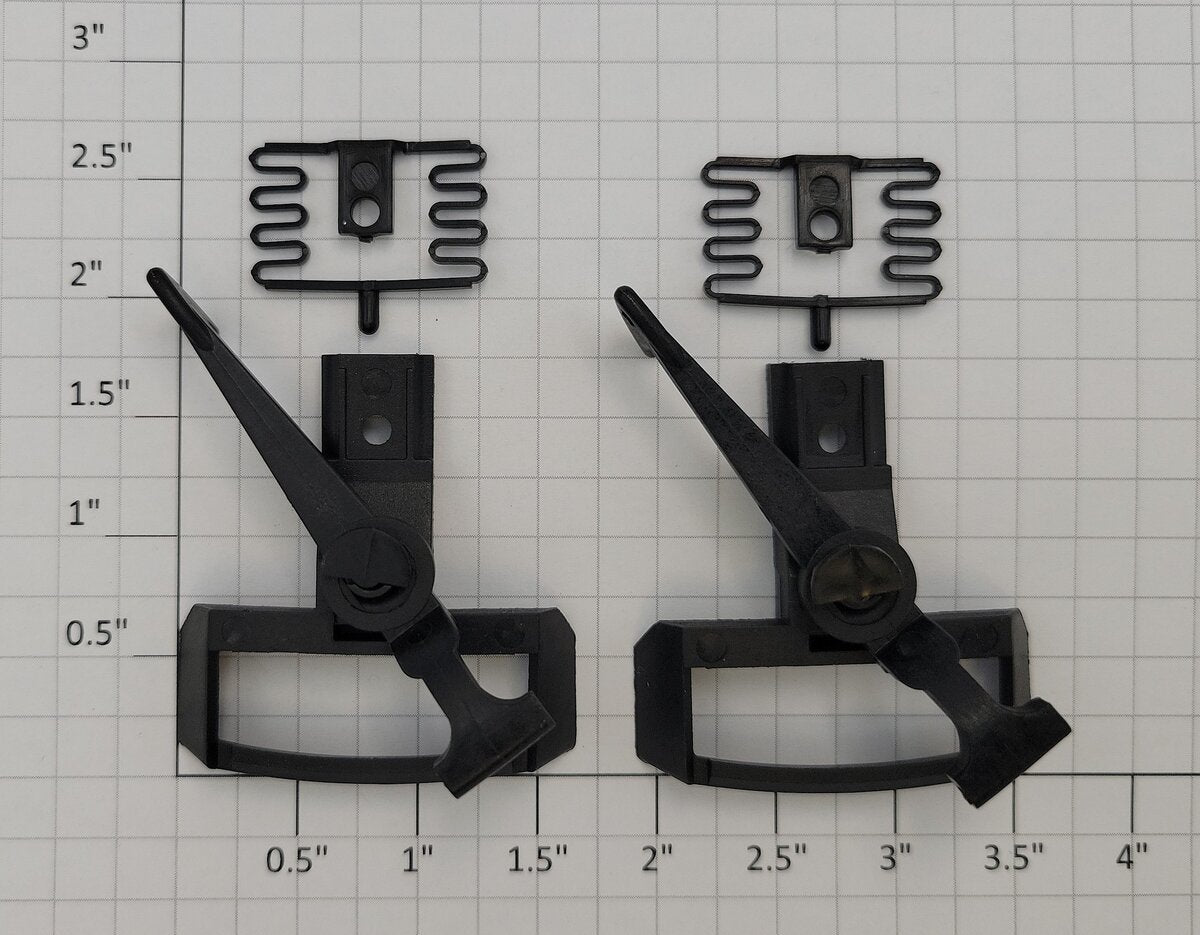 USA Trains R2050 G Gauge Plastic Hook and Loop Coupler (Bag of 2)