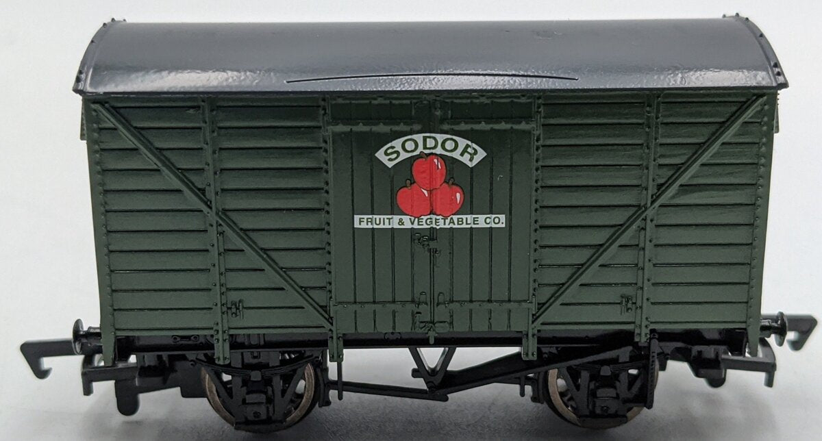 Bachmann 77012 HO Thomas & Friends Sodor Fruit and Vegetable Co. Ventilated Van