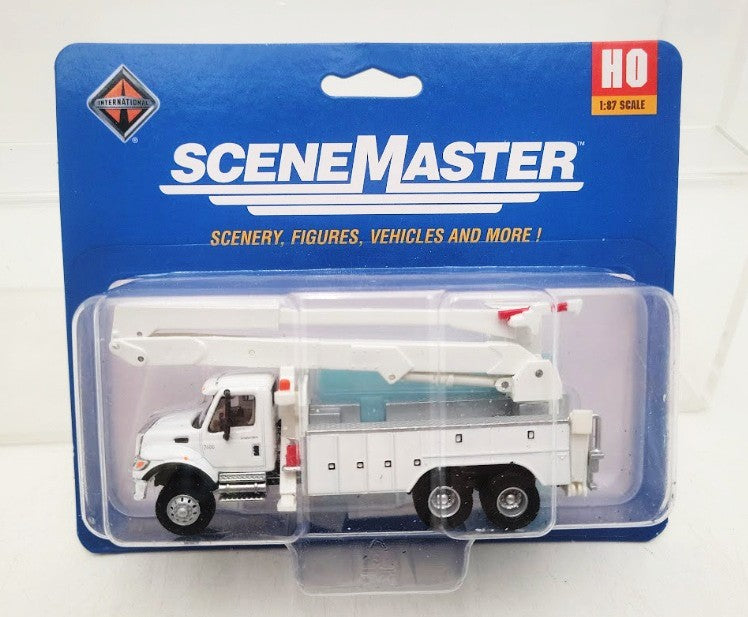 Walthers 949-11753 HO Scale International 7600® Utility Truck W/Bucket Lift