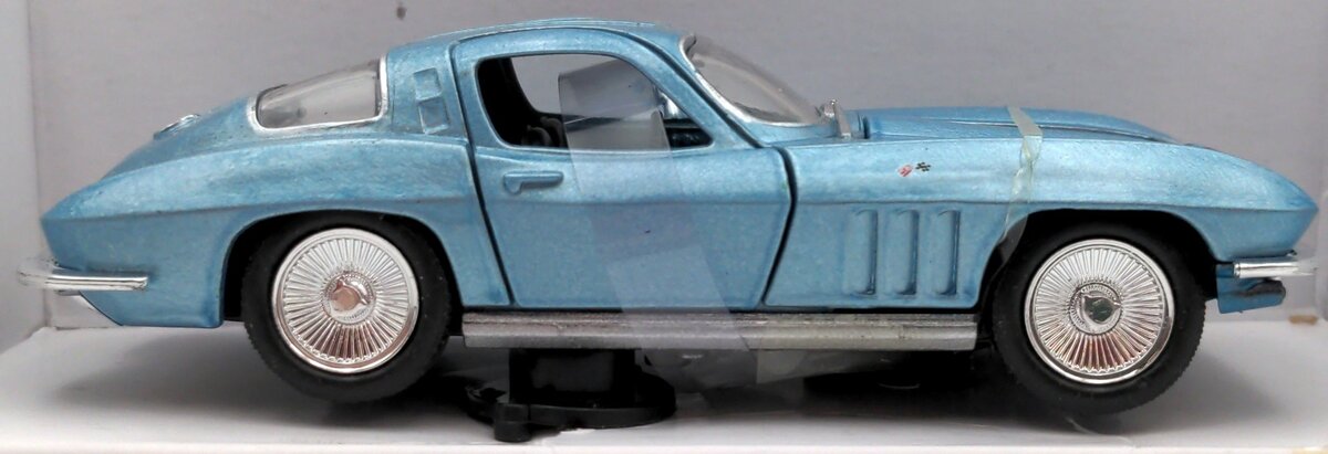 New-Ray 51433 1:32 1966 Light Blue Chevrolet Corvette