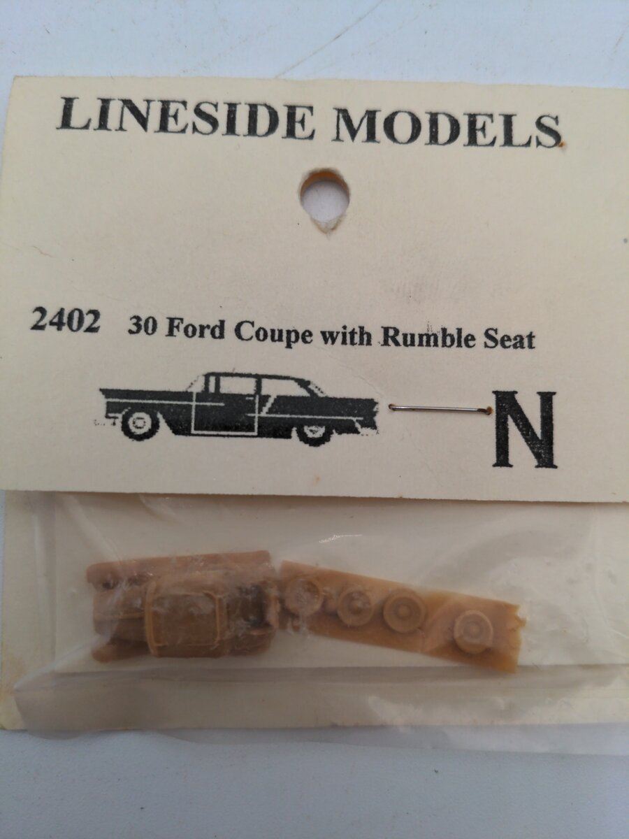 Lineside Models 2402 N 1930 Ford Coupe with Rumble Seat Model Kit