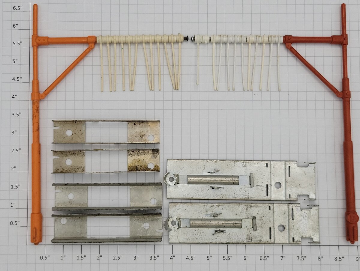 Lionel 3424-100 O Gauge Low Bridge Signal Set in Separate Sale Box